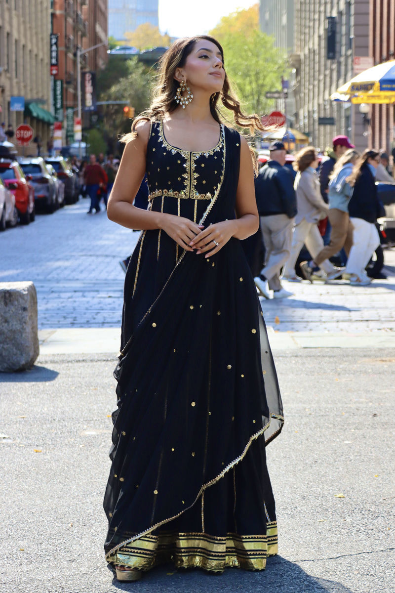 Picture of Sana Khan in Divya