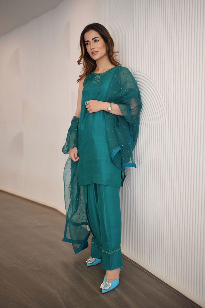 Picture of Chandani Asfand in Ezra