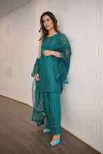 Picture of Chandani Asfand in Ezra