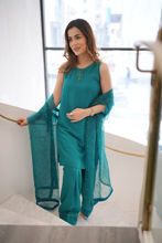 Picture of Chandani Asfand in Ezra