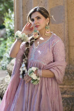 Picture of Samreen Tahir in Isha