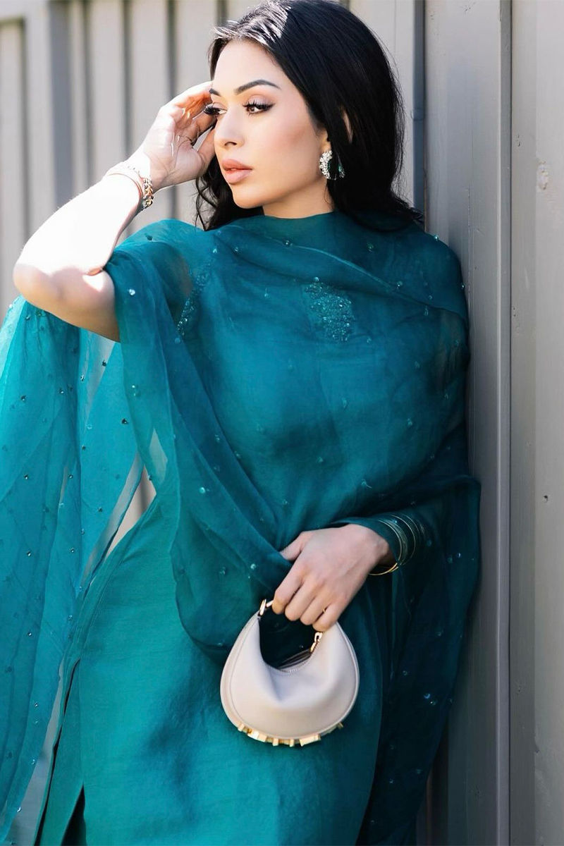 Picture of Nilo Haq in Ezra