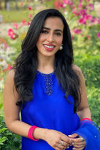 Picture of Nadia Zahid in Ezra