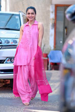 Picture of Hajra Yamin in Nyla