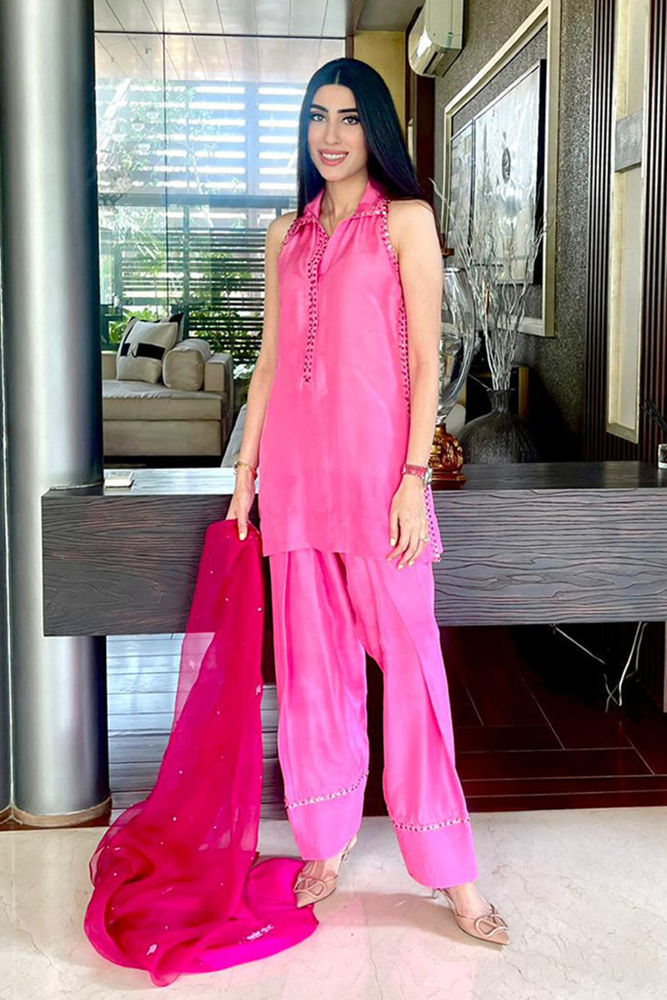 Picture of Mariyam in Nyla