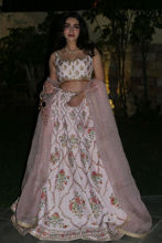 Picture of Hajra in Naina