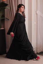 Picture of Areeba Habib in Azal