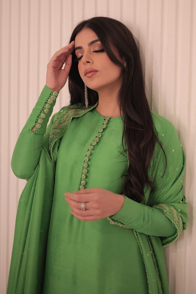 Picture of Yashma Gill In Sofie