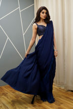 Picture of Zoya Nasir in Gina