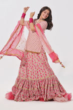 Picture of Ayeza Khan In Rania