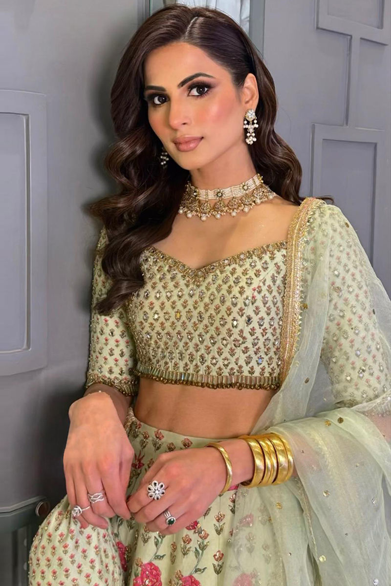 Picture of Sanober Yasir In Abeer