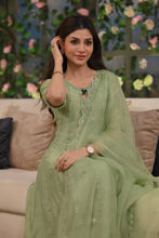 Picture of Zoya Nasir in Claire